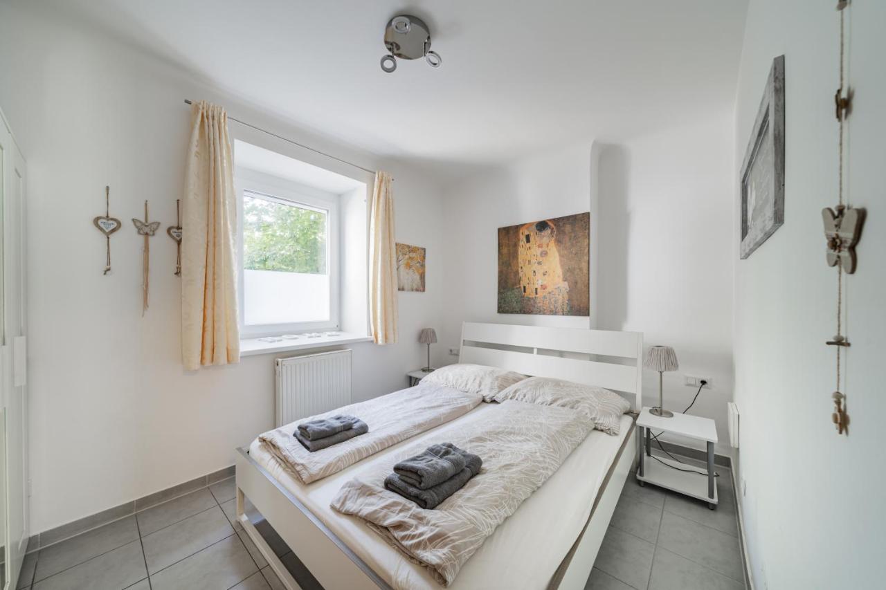 Modernes Appartement Nahe U-Bahn Und Schoenbrunn Vienne Extérieur photo