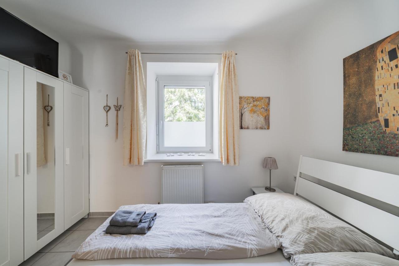Modernes Appartement Nahe U-Bahn Und Schoenbrunn Vienne Extérieur photo