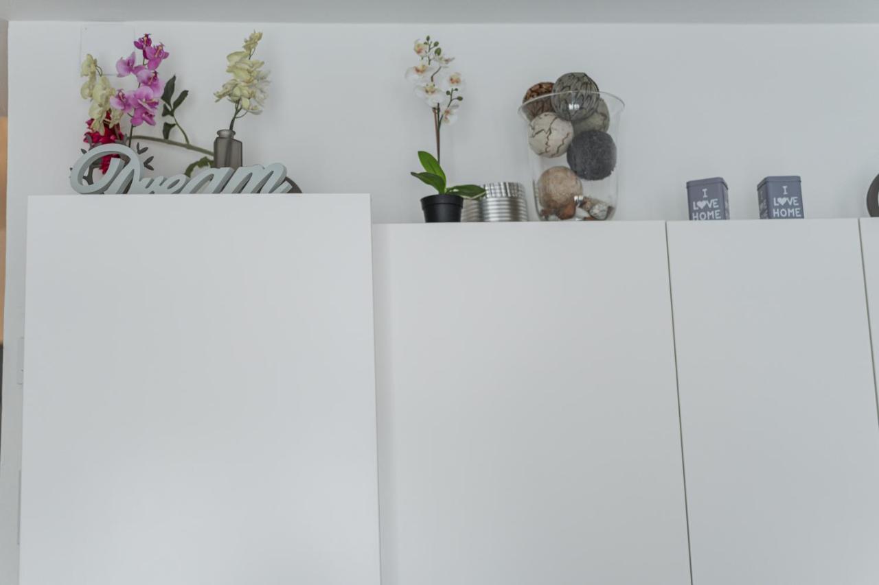Modernes Appartement Nahe U-Bahn Und Schoenbrunn Vienne Extérieur photo