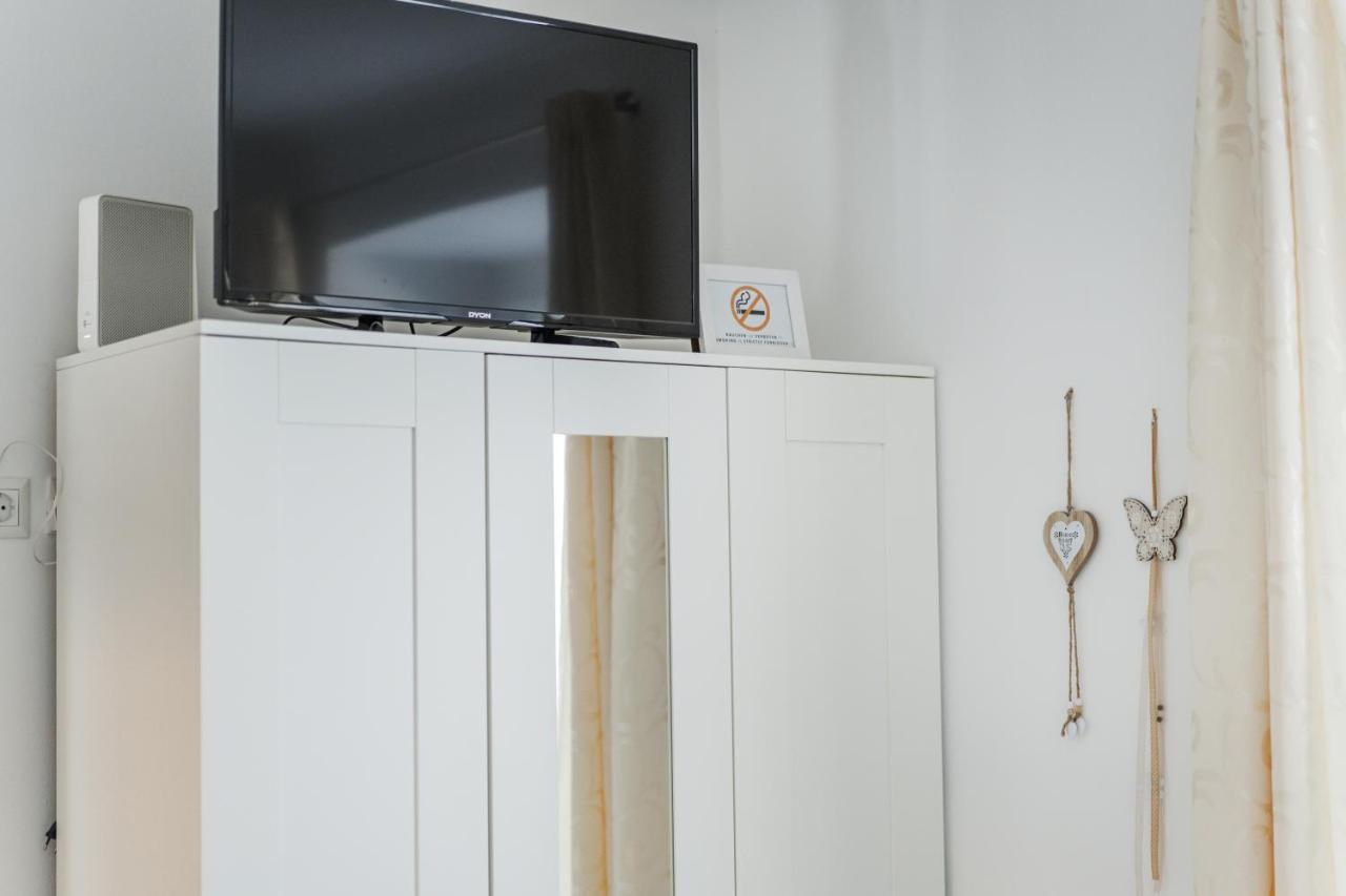 Modernes Appartement Nahe U-Bahn Und Schoenbrunn Vienne Extérieur photo